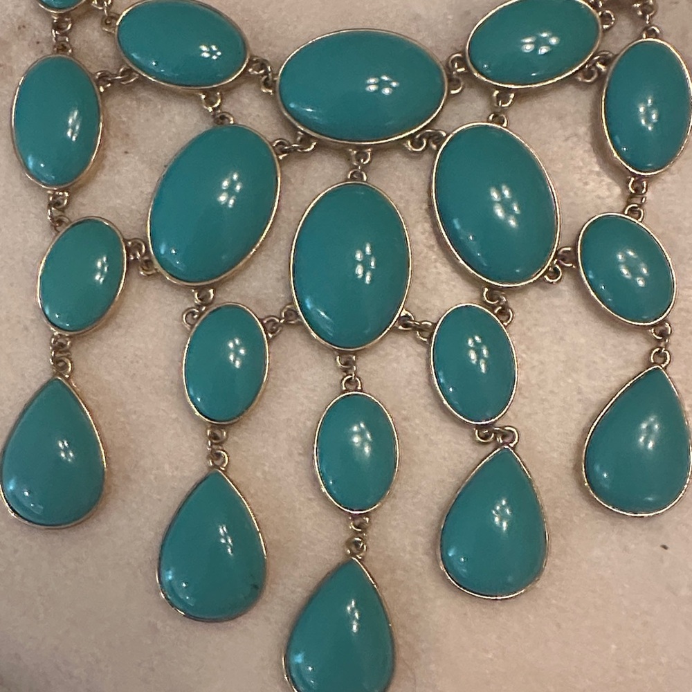 Kenneth Jay Lane Elegant Turquoise Statement Necklace - Picture 2 of 5